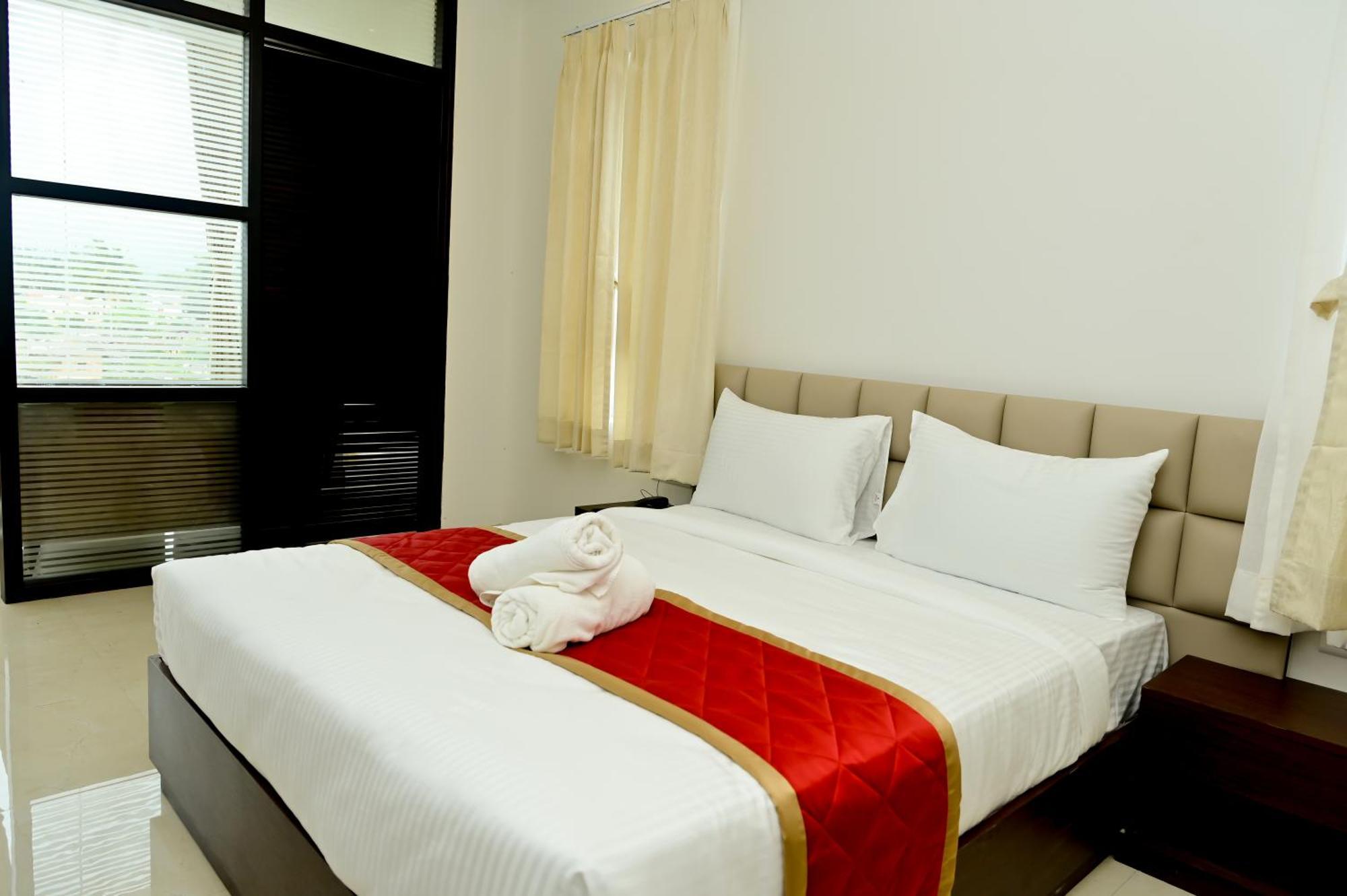 Downtown The Mallika Sapphire Chikmagalur Bagian luar foto