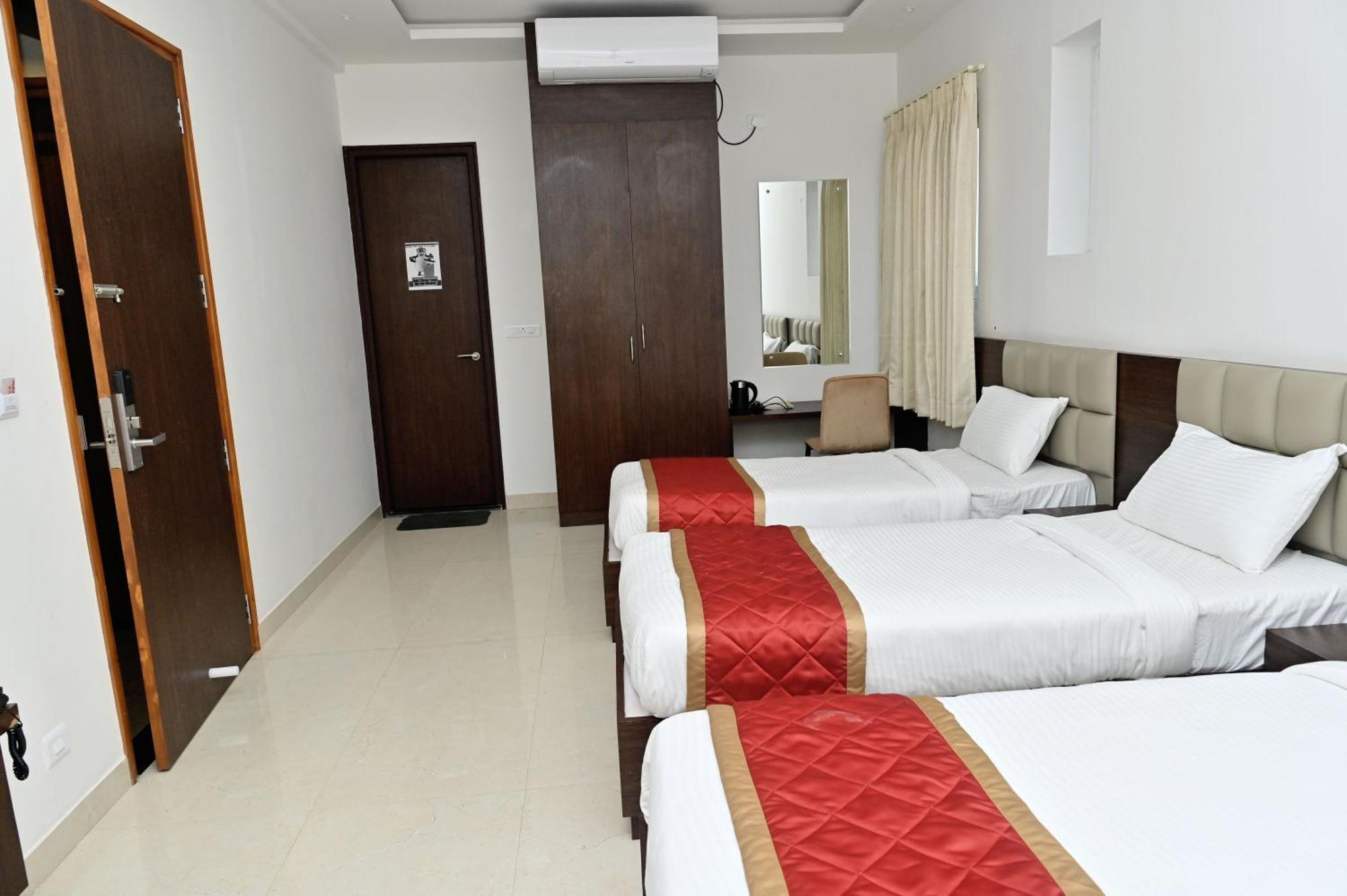 Downtown The Mallika Sapphire Chikmagalur Bagian luar foto