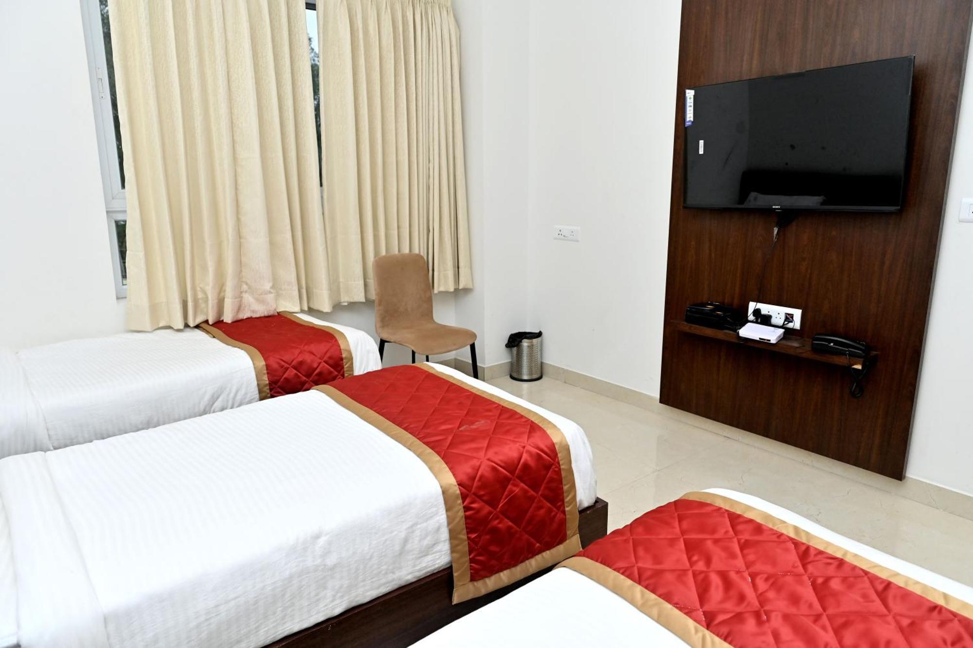Downtown The Mallika Sapphire Chikmagalur Bagian luar foto