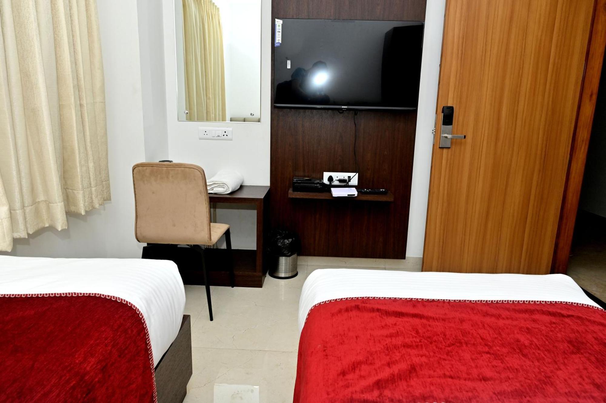 Downtown The Mallika Sapphire Chikmagalur Bagian luar foto